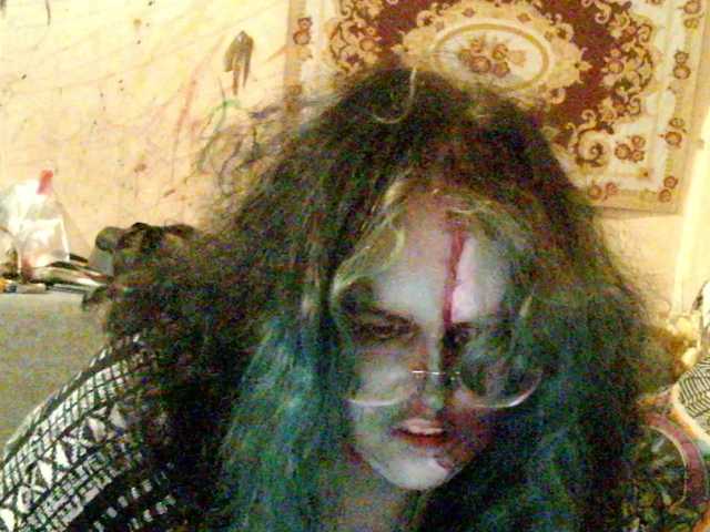 Welcome to my chat room! Feel free to say hi 😊