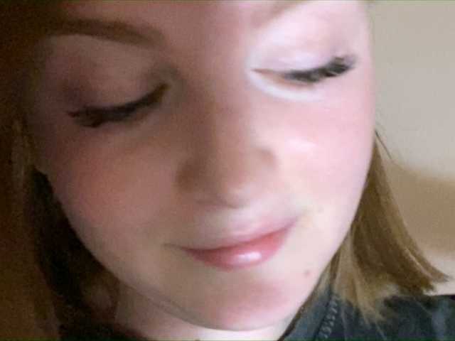 Broadcast screenshots HotB00M