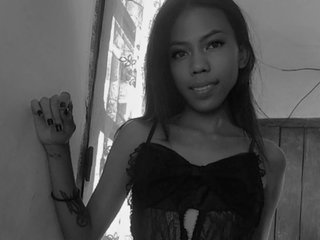 Erotic video chat HotLunah