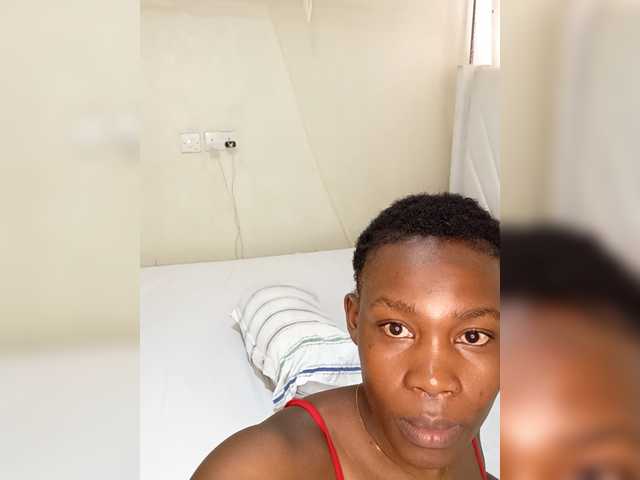 Welcome to my chat room! Feel free to say hi 😊