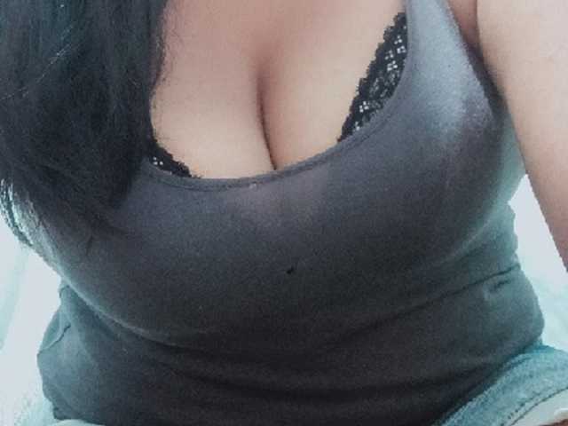 Photo of the profile HottAsianBabe
