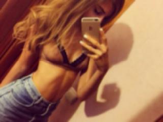 Erotic video chat hotteeniie