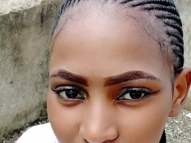 Photo of the profile Hottycharii