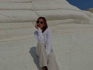 Erotic video chat Iloveurcandys