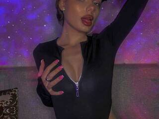 Erotic video chat ilsiyara