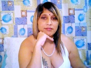 Photo of the profile indianroxy
