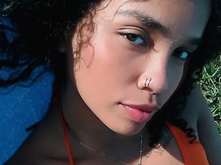 Erotic video chat IndivarSitt