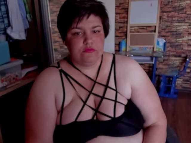 Broadcast screenshots IonyElla28