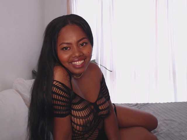 Photos mulatta777 "❤️Hello, honey! I am mulatto❤️ Lovense and Domi is Active! My pleasure is in your hands❤️Private is Open!❤️#ebony#bigass#bitches drip back