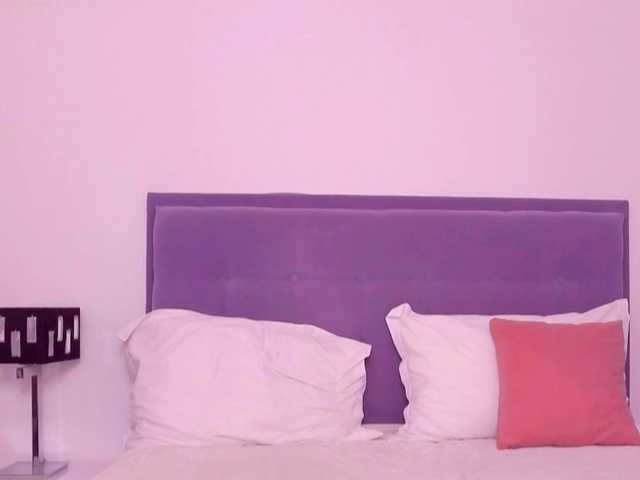 Broadcast screenshots IrisPaxton