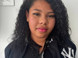 Erotic video chat Isa-hot