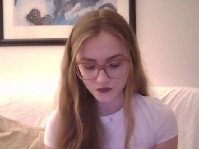 Broadcast screenshots IsabelGood