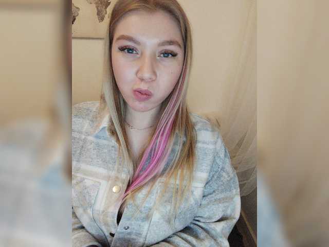 Broadcast screenshots -Isabella-
