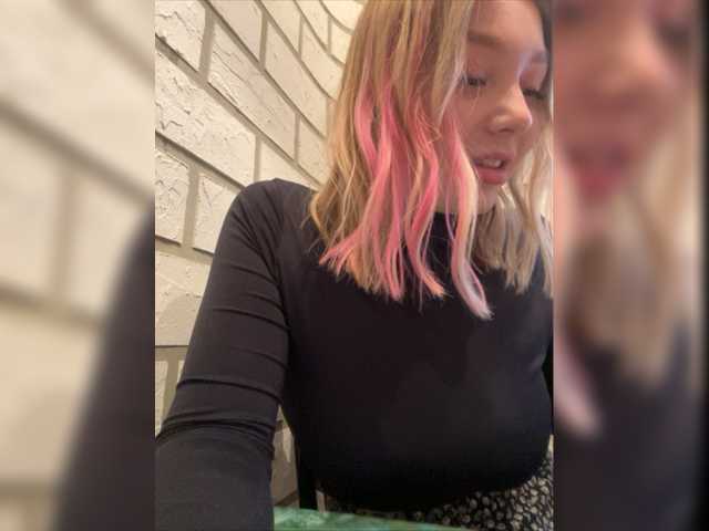 Broadcast screenshots -Isabella-