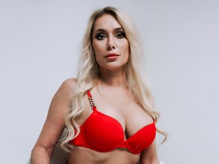 Erotic video chat IsadoraDunkan