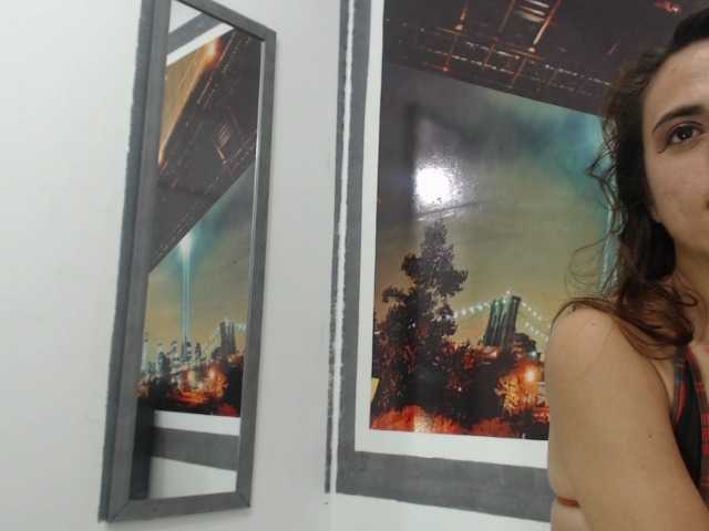 Broadcast screenshots isazoei