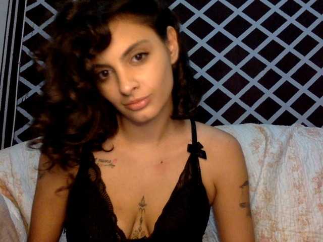 Broadcast screenshots IsisFlorielle