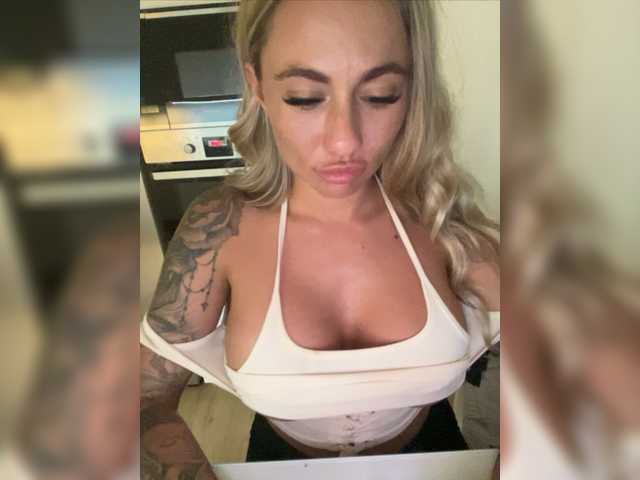 Broadcast screenshots Isizzu