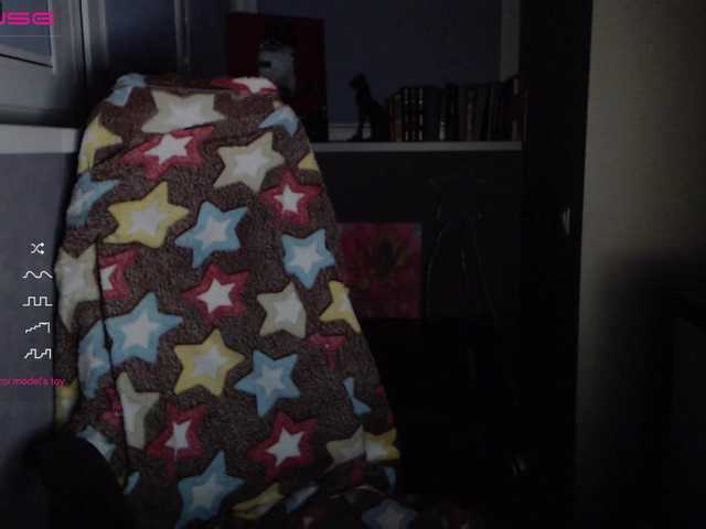 Broadcast screenshots isolde_show