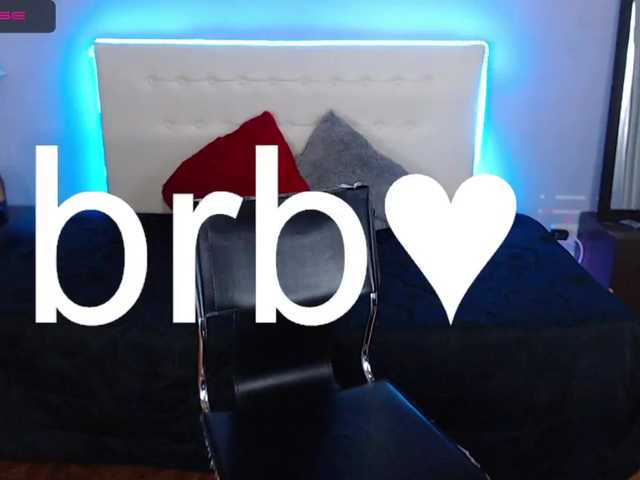 Broadcast screenshots Issa-queen