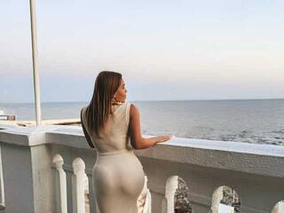 Erotic video chat ISweetI