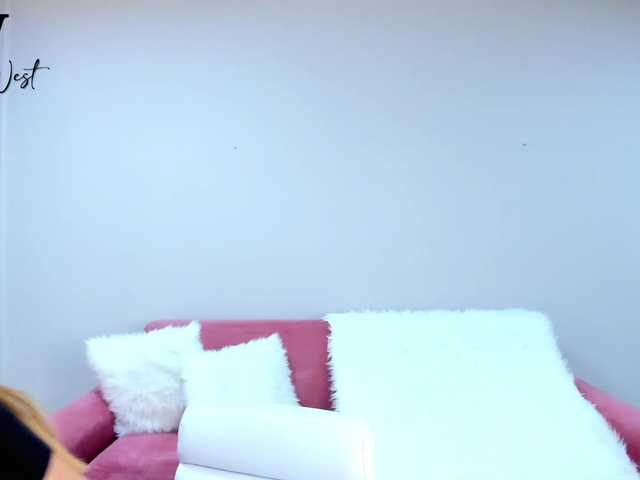 Broadcast screenshots IvannaWest