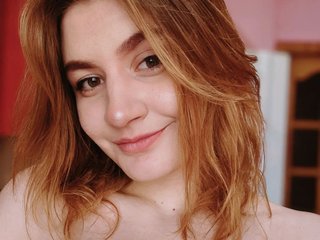 Erotic video chat BizzyBeee