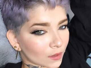 Erotic video chat Jade-28