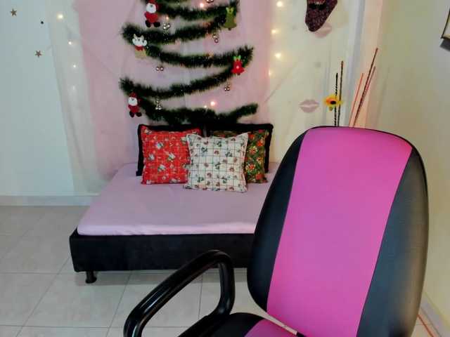 Broadcast screenshots jeni-michael