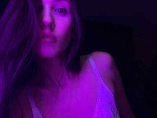 Erotic video chat JenniferWebb