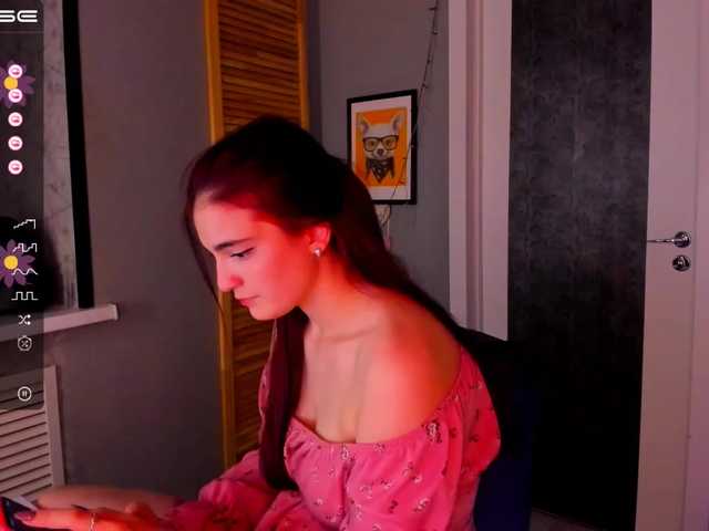 Broadcast screenshots JessicaMiles