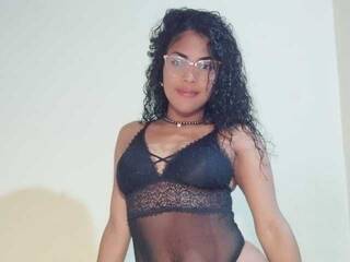 Erotic video chat jessiiaa