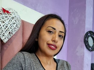 Erotic video chat Jiovana