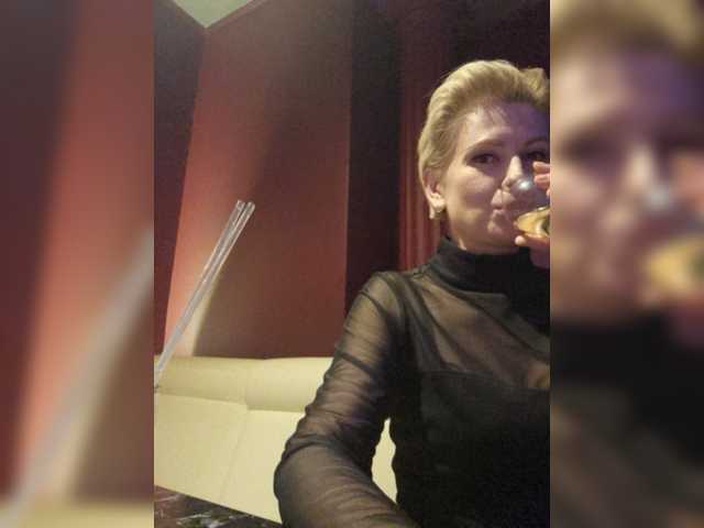 Broadcast screenshots M-A-D-O-N-N-A