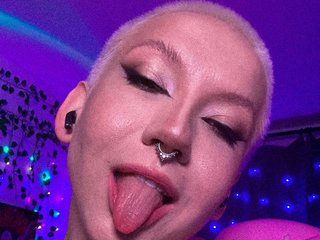 Erotic video chat joyce_treier