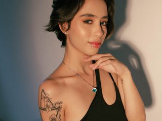 Erotic video chat JuanaReed