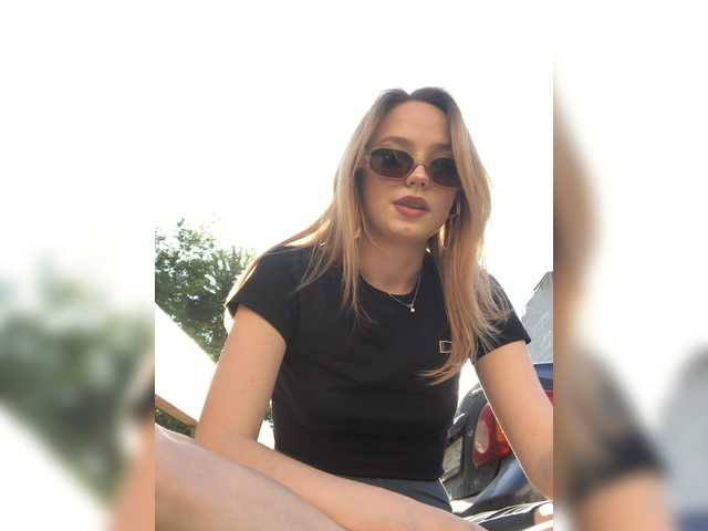 Broadcast screenshots judeecouture