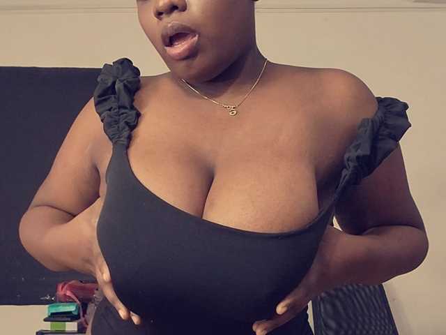 Photo of the profile juicy-tits69