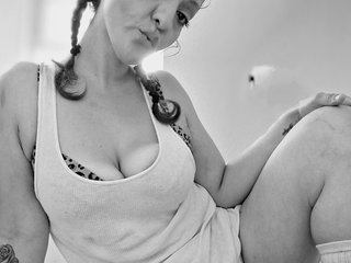 Erotic video chat Juiicy01