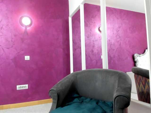 Broadcast screenshots JuliaBecker