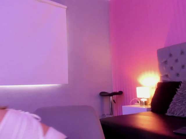 Broadcast screenshots julietathomps