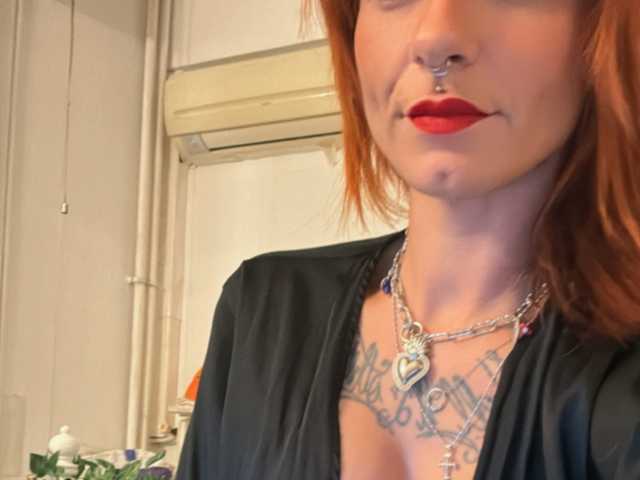 Photo of the profile MademoiselleJuliette