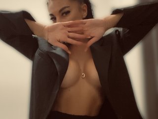 Erotic video chat JulieWerb