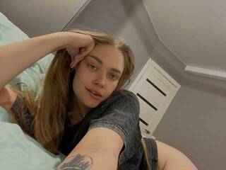 Erotic video chat HollyGolightly