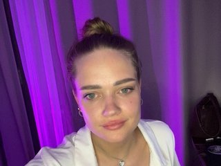 Erotic video chat HollyGolightly