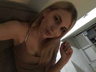 Erotic video chat Julllyy