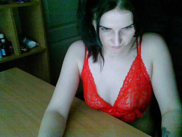 Broadcast screenshots JuneCalhoun