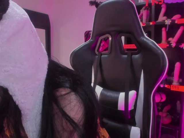 Broadcast screenshots Junewilliams