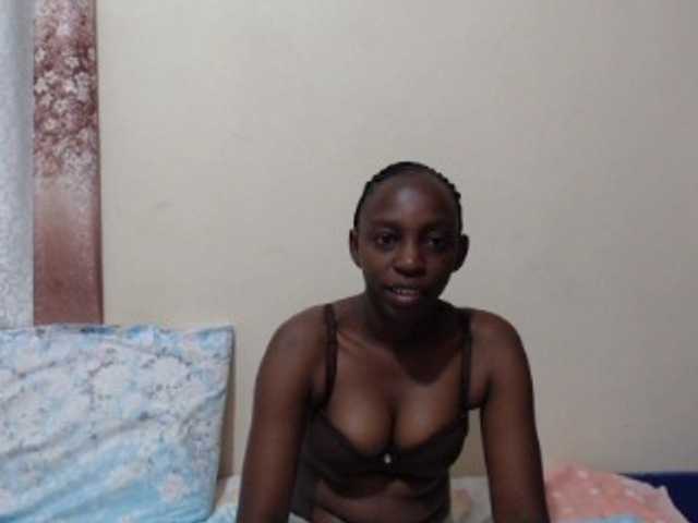 Photos Kaliibe hello guys welcome to my room have fun and enjoy sweet shows