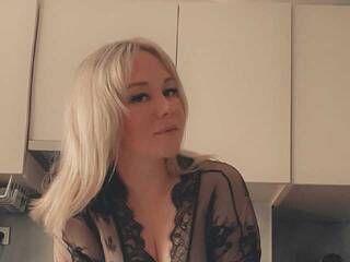 Erotic video chat kally-mess